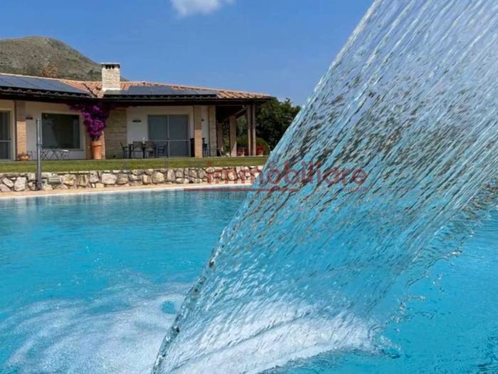 Casa trilocale in vendita in Itri