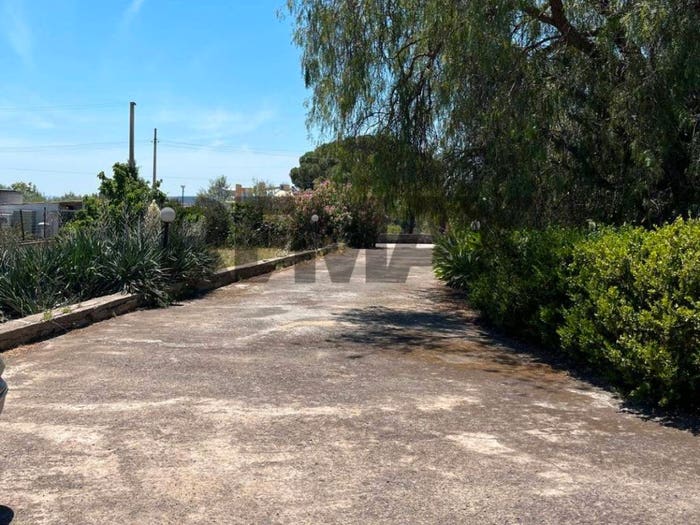 Casa con 6 locali in vendita in Via Garda, Melilli