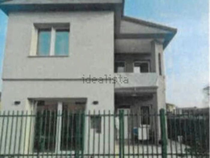 Casa quadrilocale in vendita in Via G Meazza, Centro, Fombio