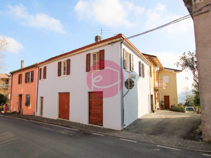Appartamento trilocale in vendita in Via Pascoli, Centro, Borghi
