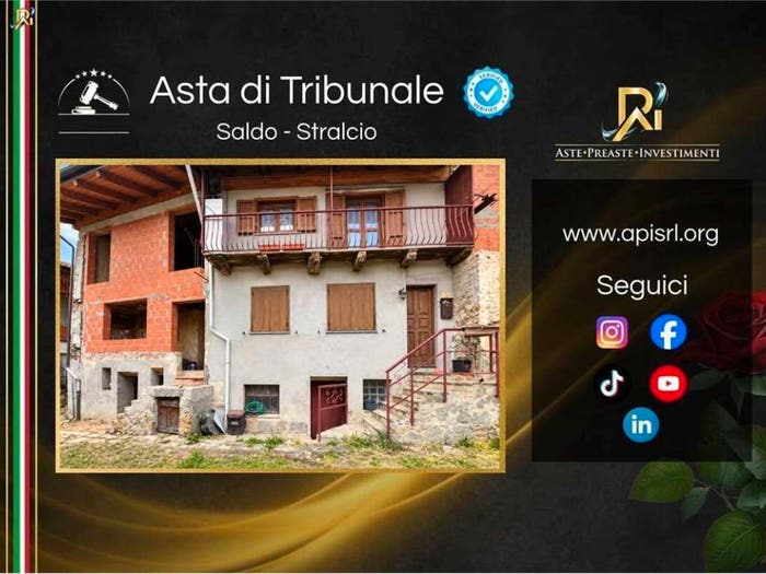 Casa quadrilocale in vendita in Via Giovanni Tiboldo Bolla, Centro, Tavigliano