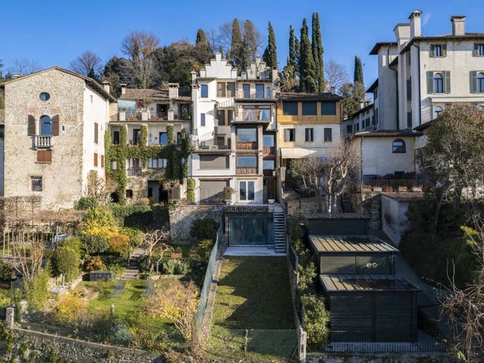 Casa con 6 locali in vendita in Via Antonio Canova, Centro, Asolo