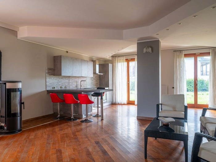 Casa con 6 locali in vendita in Via Roma, Centro, Cervesina