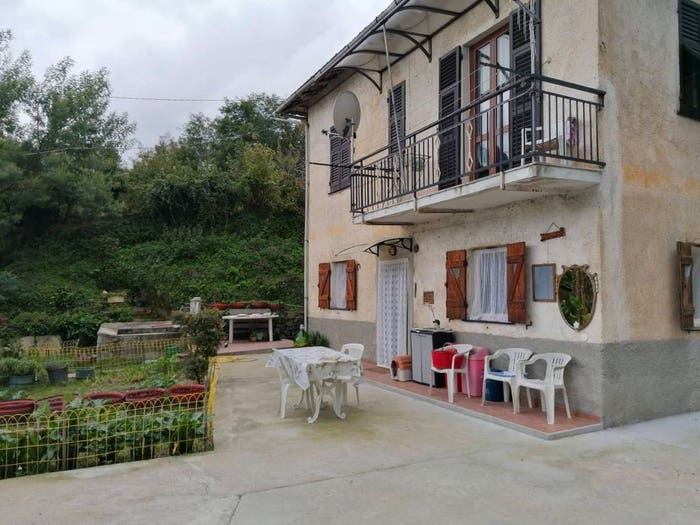Casa quadrilocale in vendita in Via Torbi, Ceranesi