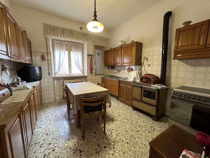 Appartamento quadrilocale in vendita in via della repubblica, Pucciarelli, Castiglione del Lago