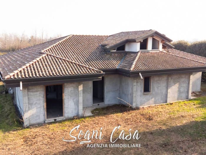 Casa con 6 locali in vendita in Via Roma, Vaprio d'Agogna