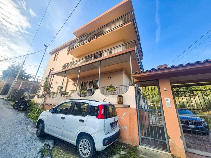 Appartamento quadrilocale in vendita in Via Annibale Traversa, Camaro Superiore, Messina