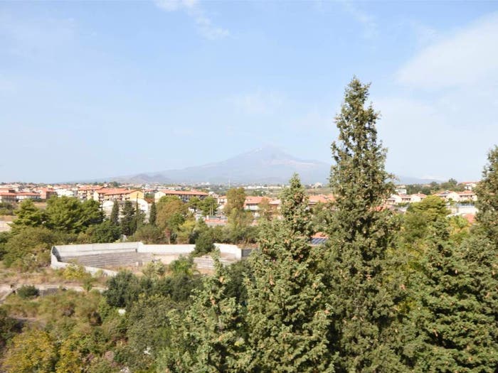 Appartamento trilocale in vendita in Via Badia, San Giovanni Galermo, Catania