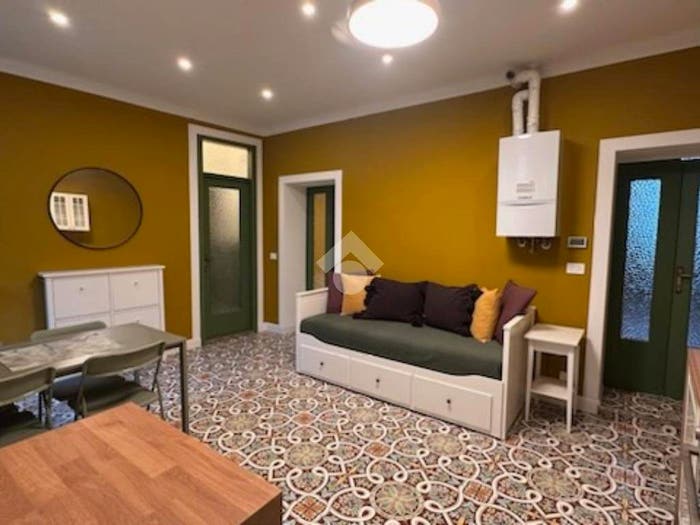 Appartamento trilocale in vendita in Via Bernardino da Feltre, Centro Storico, Pavia