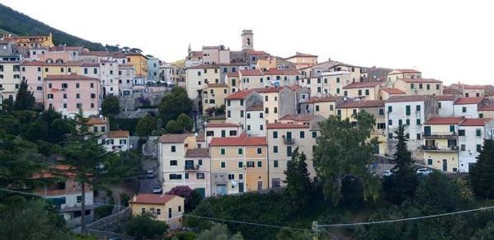 Appartamento bilocale in vendita in Via Bartolomeo Nardelli, Rio Nell'Elba, Rio