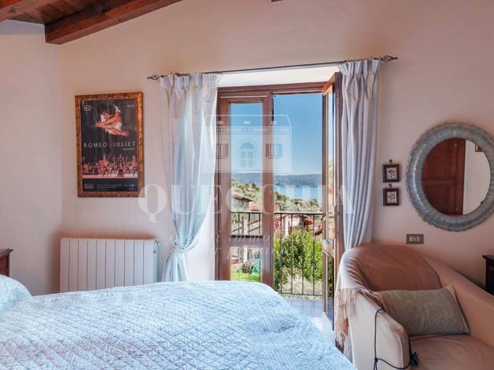Casa trilocale in vendita in Via Consol, Centro, Gardone Riviera