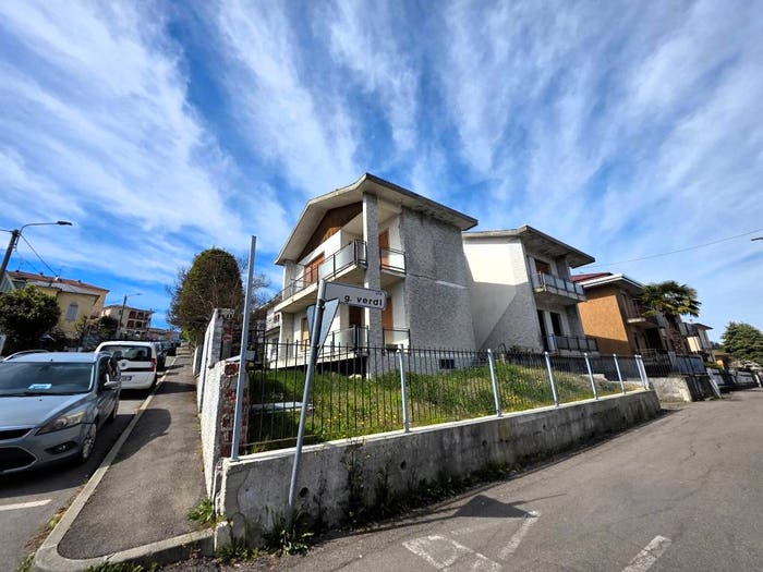 Casa con 6 locali in vendita in Via Xxv Aprile, Centro, Santa Maria della Versa