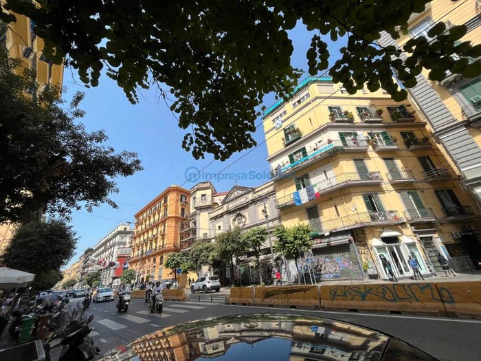 Appartamento bilocale in vendita in Corso Umberto I, Tribunali, Napoli