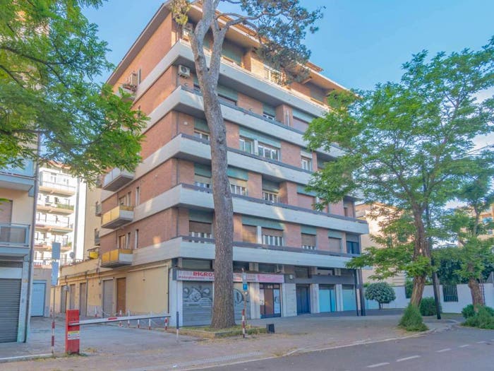 Appartamento con 5 locali in vendita in viale Vittoria Colonna, Porta Nuova, Pescara