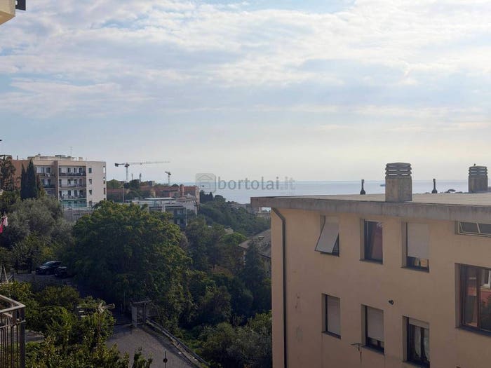 Appartamento con 6 locali in vendita in Via Giulio Tanini, Borgoratti, Genova