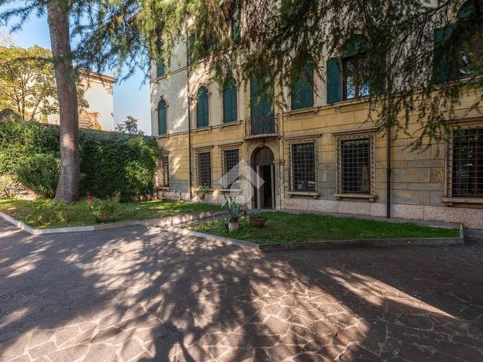 Appartamento quadrilocale in vendita in Via del Fante, Cittadella Porta Nuova, Verona