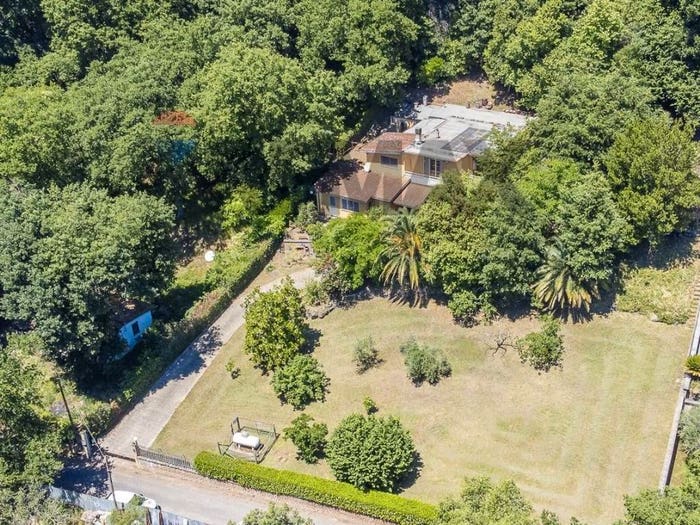 Casa con 6 locali in vendita in Via Belli, Nepi