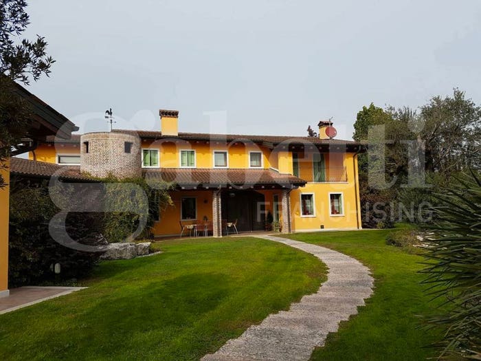 Casa con 6 locali in vendita in Via San Benedetto, Centro, Bressanvido