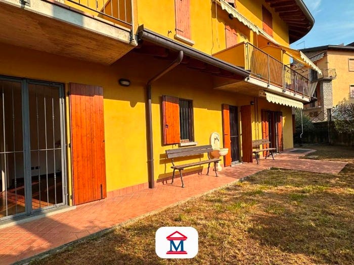Appartamento trilocale in vendita in Via Ruggeri da Stabello, Valverde, Bergamo