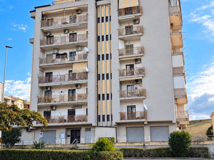 Appartamento trilocale in vendita in Via Saffo, Tufolo Farina, Crotone