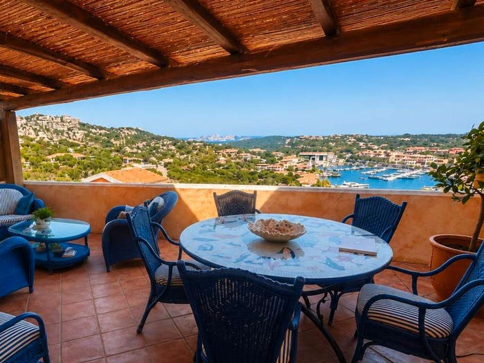 Appartamento quadrilocale in vendita in VIA BEDDAISTA, Porto Cervo, Arzachena