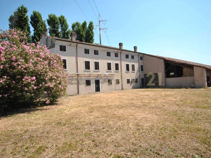Casa con 6 locali in vendita in Via Padovana, Macia, Arcole