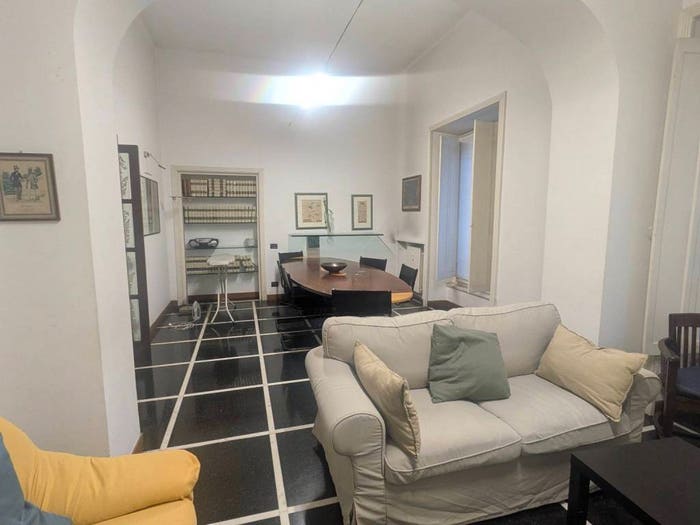 Appartamento con 6 locali in vendita in Via Assarotti, Centro Città, Genova