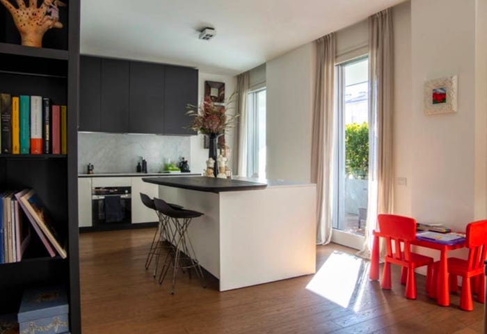 Appartamento quadrilocale in vendita in Via Giovanni Battista Pirelli, Melchiorre Gioia, Milano