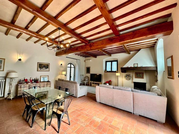 Appartamento quadrilocale in vendita in via Chiantigiana, Grassina, Bagno a Ripoli