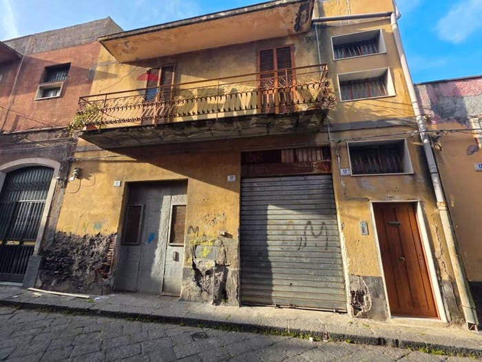 Casa con 5 locali in vendita in Via Vetrano, Concordia Acquicella Porto, Catania
