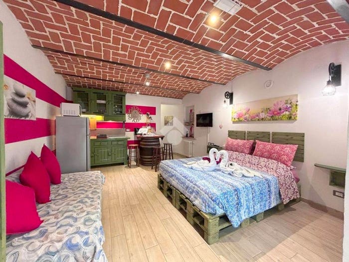 Casa con 6 locali in vendita in Via Roma, Centro, Castello di Annone