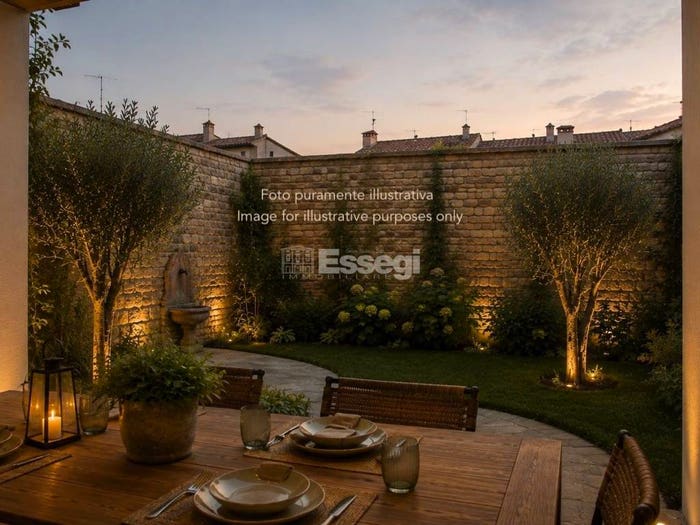 Appartamento con 5 locali in vendita in Via Beccheria, Piazza Napoleone San Michele, Lucca