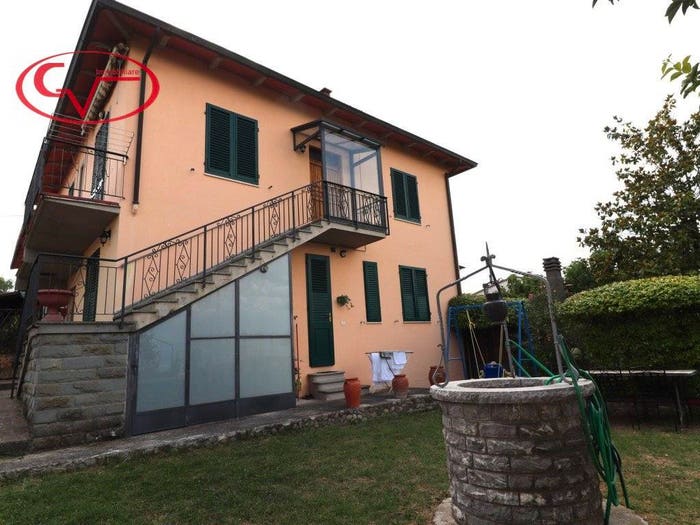Casa con 6 locali in vendita in Via di Borgazzano, Cavriglia