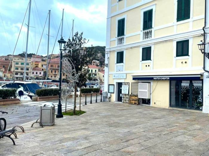 Appartamento trilocale in vendita in Corso Vittorio Emanuele, La Maddalena