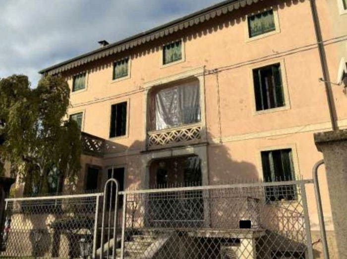 Casa con 6 locali in vendita in Via Cesare Battisti, Centro, Lonigo