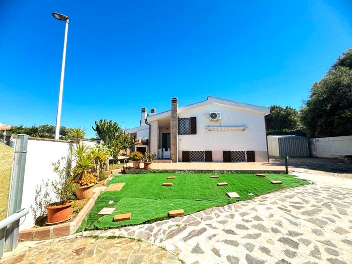 Casa trilocale in vendita in Via dei Salici, Capitana, Quartu Sant'Elena