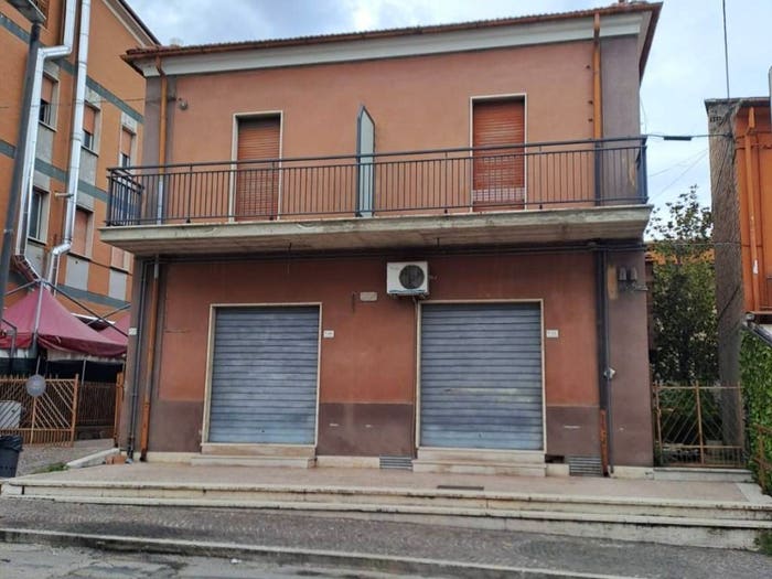 Casa con 6 locali in vendita in Via Mirabilii, Sant'Onofrio Floriano, Campli