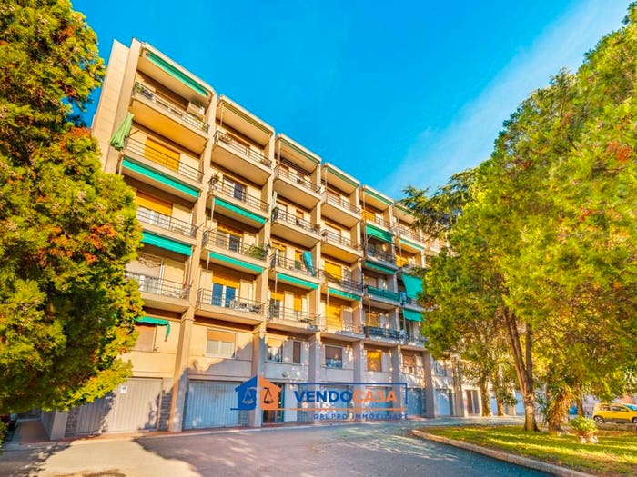 Appartamento trilocale in vendita in Via Giovanni Lanfranco, Centro, Albisola Superiore