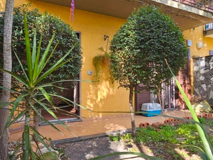 Casa con 6 locali in vendita in Via Carrata, Mascali
