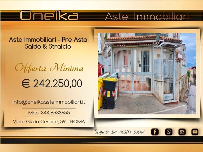 Appartamento con 6 locali in vendita in Via Due Portoni, Chiaiano, Napoli