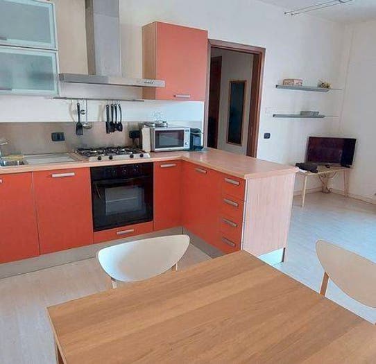 Appartamento trilocale in vendita in Viale I Maggio, Lido, Fano