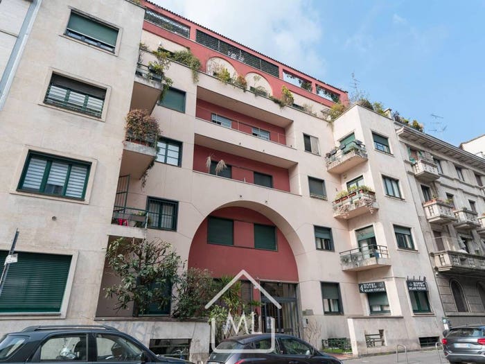 Appartamento trilocale in vendita in Via Soperga, Centrale, Milano