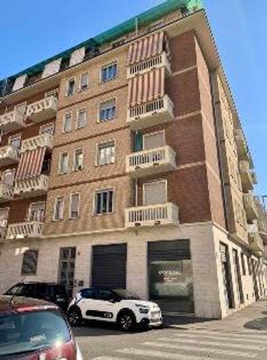 Appartamento trilocale in vendita in Via Scipio Slataper, Lucento, Torino