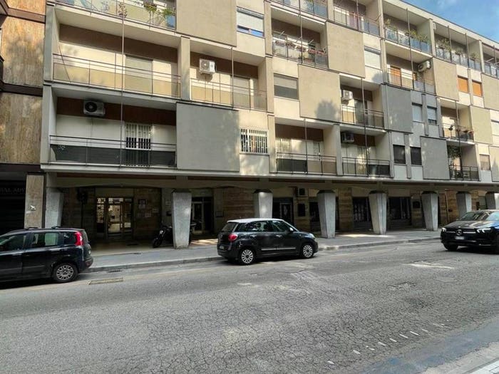 Appartamento quadrilocale in vendita in Via Giannone, Centro Storico Corso Trieste, Caserta