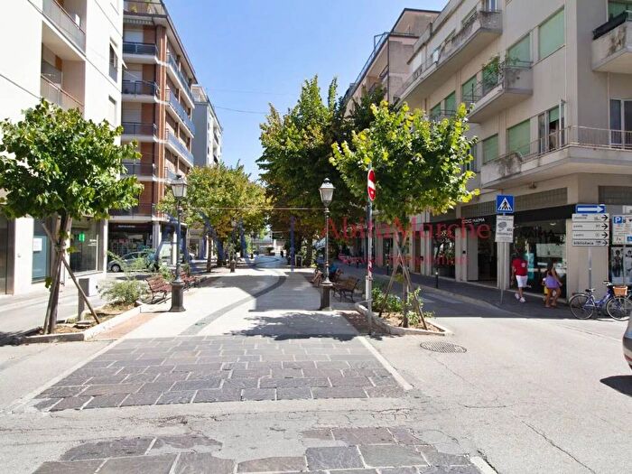 Appartamento trilocale in vendita in Porto San Giorgio