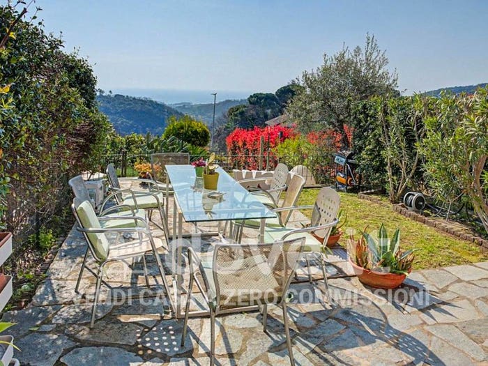 Casa con 6 locali in vendita in Via Sanda, Sanda, Celle Ligure