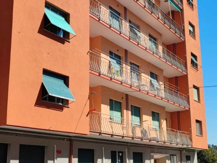 Appartamento trilocale in vendita in Salita Cataldi, Sestri Ponente, Genova