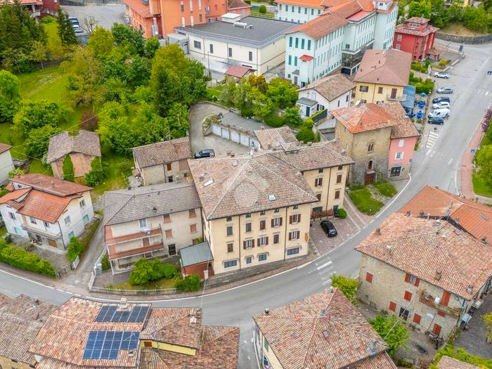 Appartamento monolocale in vendita in Strada massese lagrimone, Lagrimone, Tizzano Val Parma