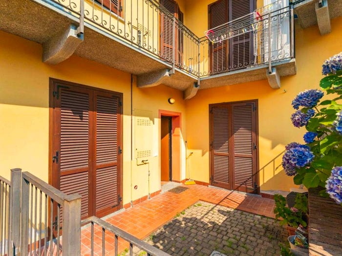 Appartamento trilocale in vendita in Via Fornaccio b, Centro, Paruzzaro