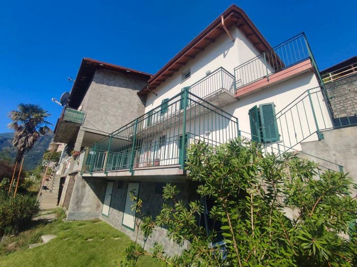Casa trilocale in vendita in Via Martesana, San Gregorio, Gravedona ed Uniti
